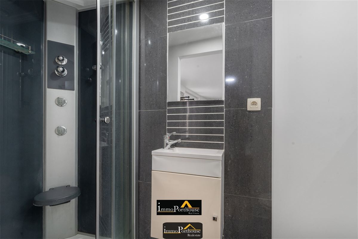 Gelijkvloers duplex app. te koop te BLANKENBERGE (8370)