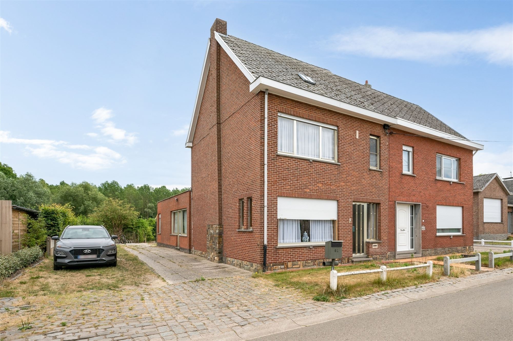 Te renoveren woning op een uitstekende locatie te Heffen
