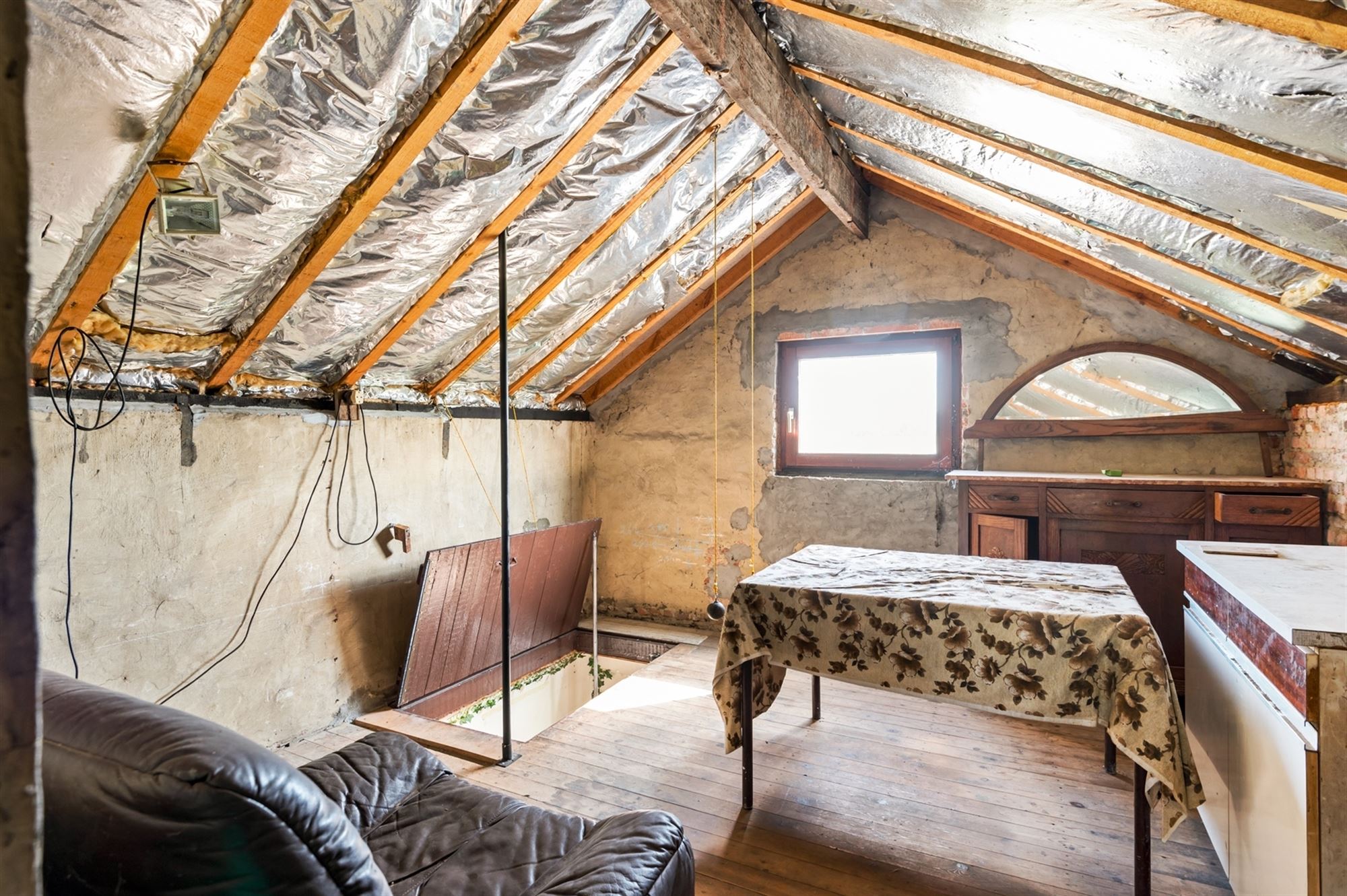 Bescheiden, te moderniseren, woning te Onze-Lieve-Vrouw-Waver