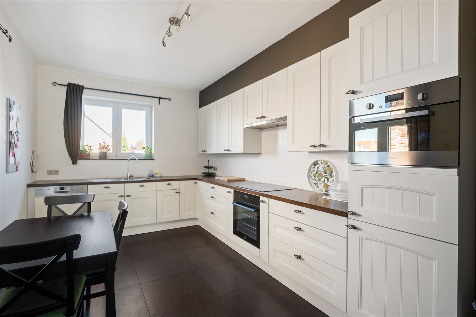 Charmante, instapklare woning met 4 slaapkamers te Itegem