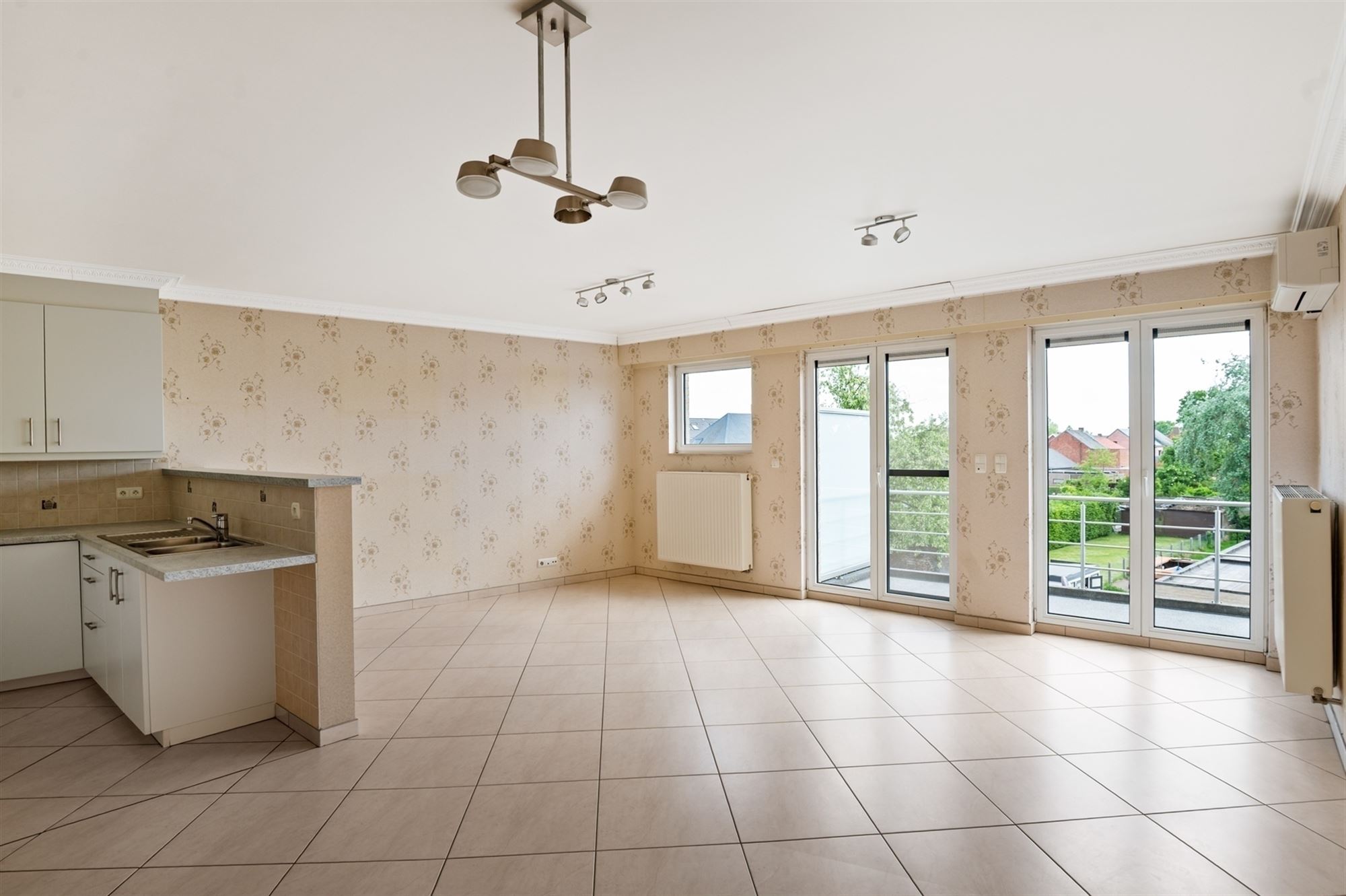 Recent, perfect instapklaar appartement te Putte