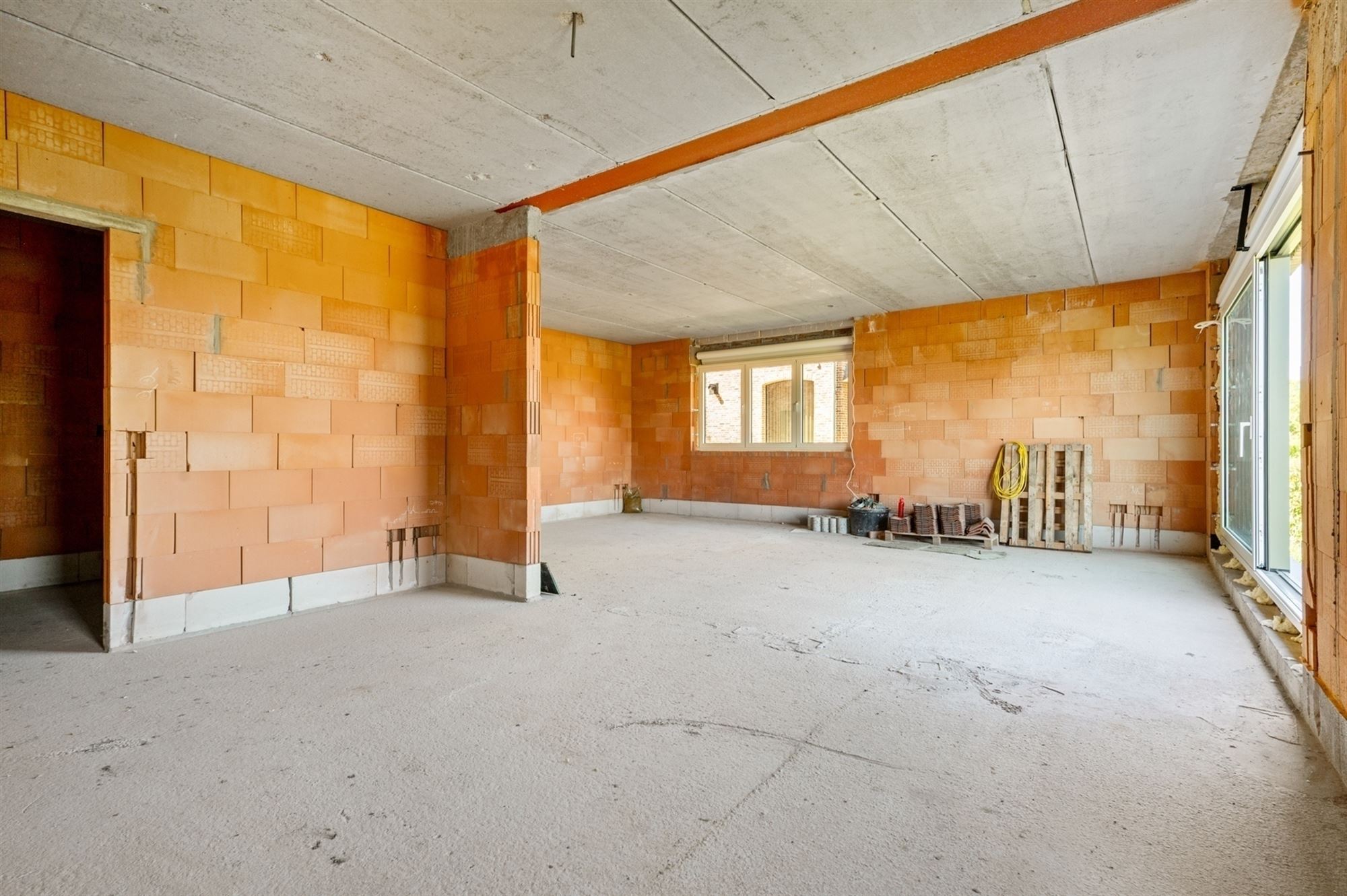 Verrassend ruime nieuwbouwwoning, winddicht opgeleverd, te Onze-Lieve-Vrouw-Waver