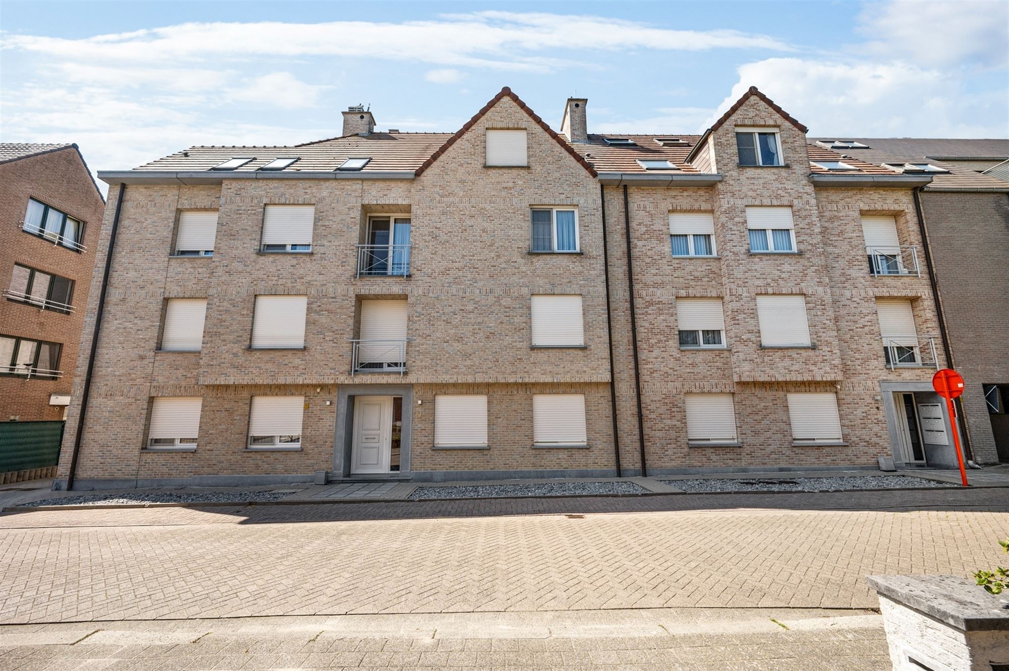 Ruim twee-slaapkamerappartement te Beerzel