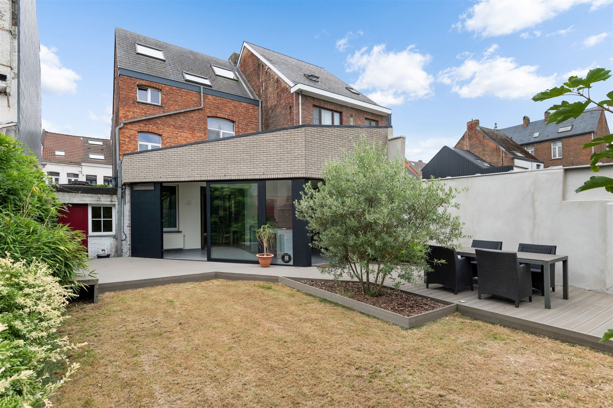Karaktervolle woning met 3 slpks en garage te Mechelen 