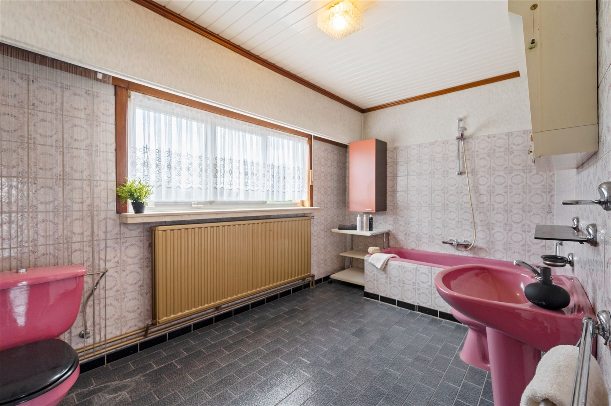 Verrassend ruime woning te Putte