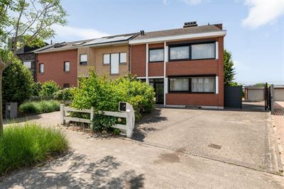 Verrassend ruime woning met 4 slpks en 2 badk te Sint-Katelijne-Waver