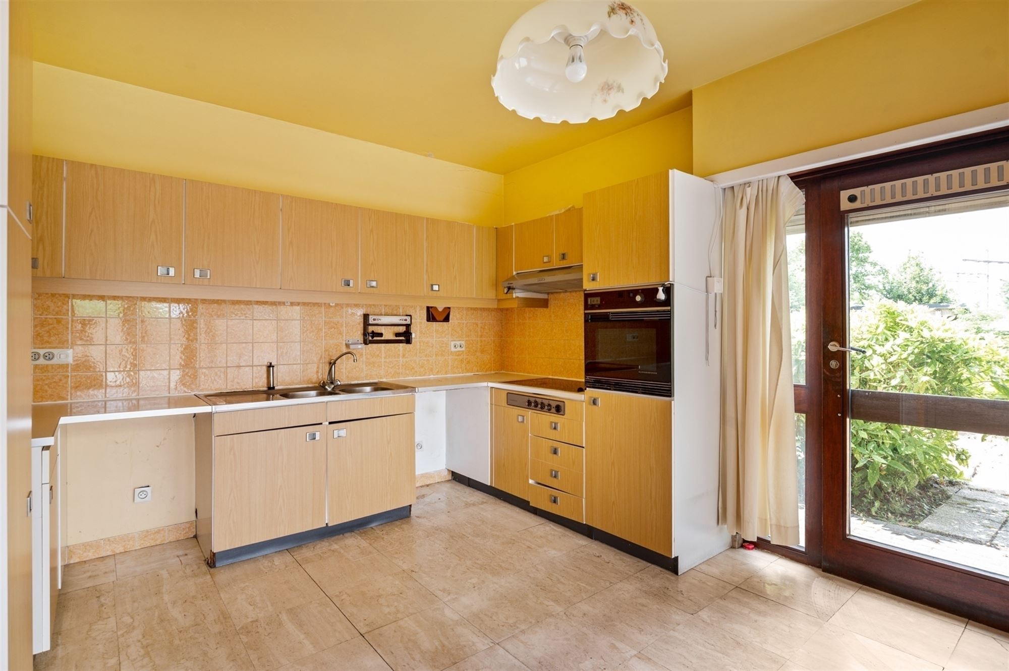 Verrassend ruime woning met 4 slpks en 2 badk te Sint-Katelijne-Waver