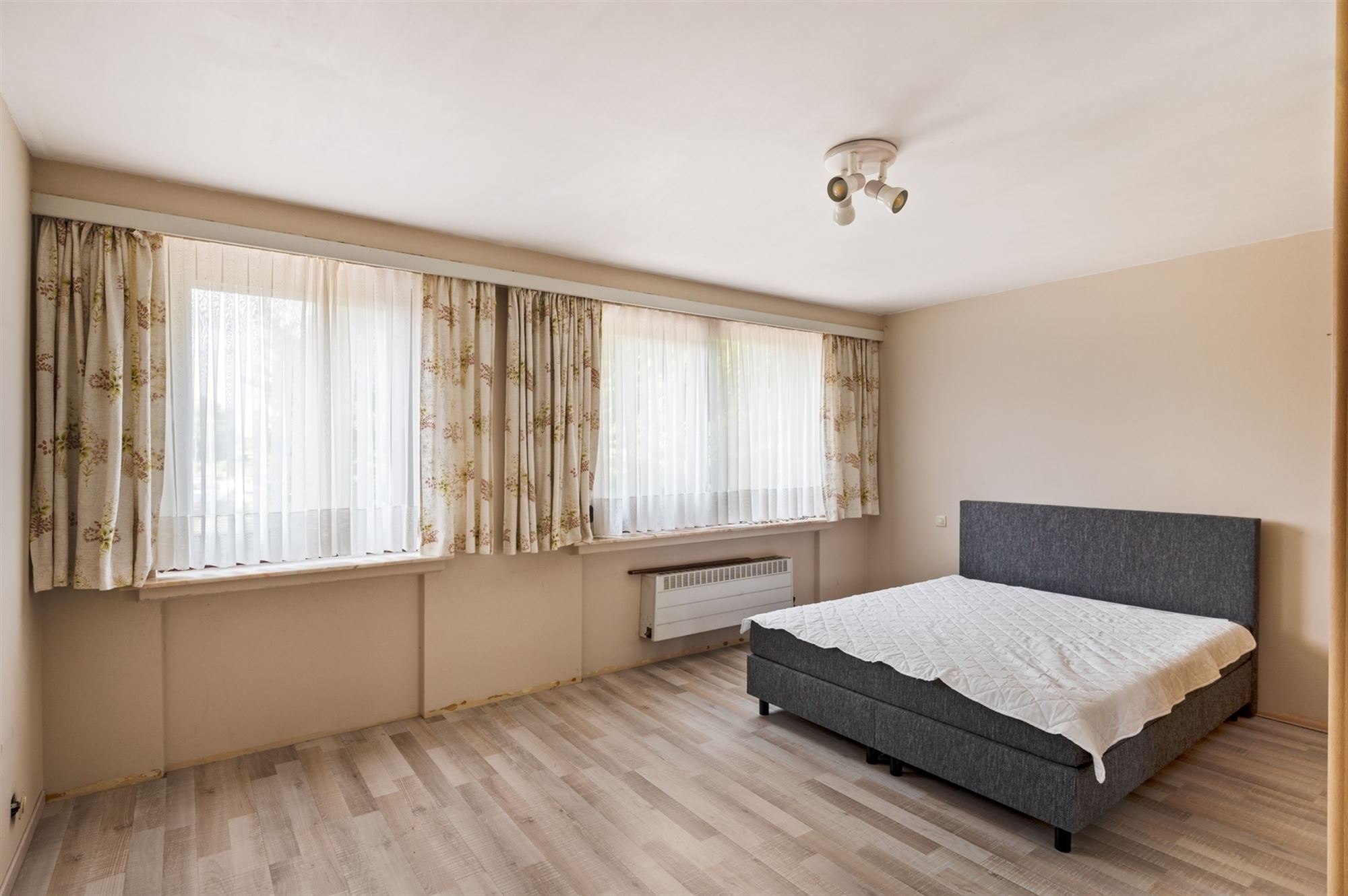 Verrassend ruime woning met 4 slpks en 2 badk te Sint-Katelijne-Waver