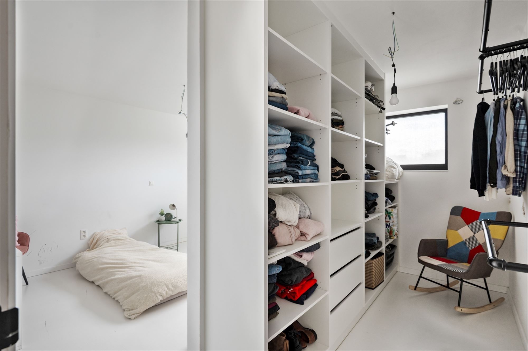 Recente woning met 3 achterliggende garages te Sint-Katelijne-Waver
