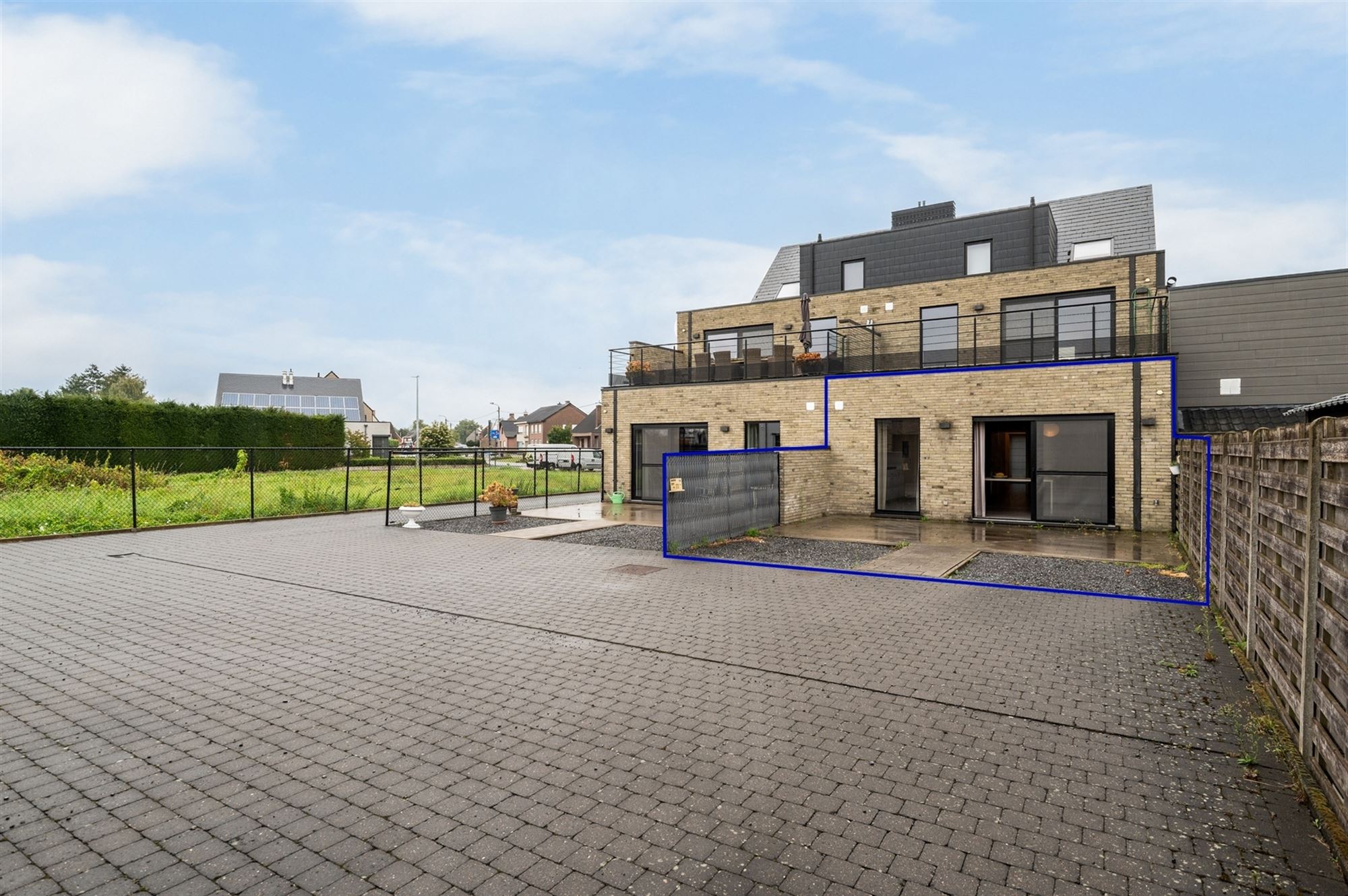 Ruim en degelijk 2-slaapkamer appartement in Berlaar