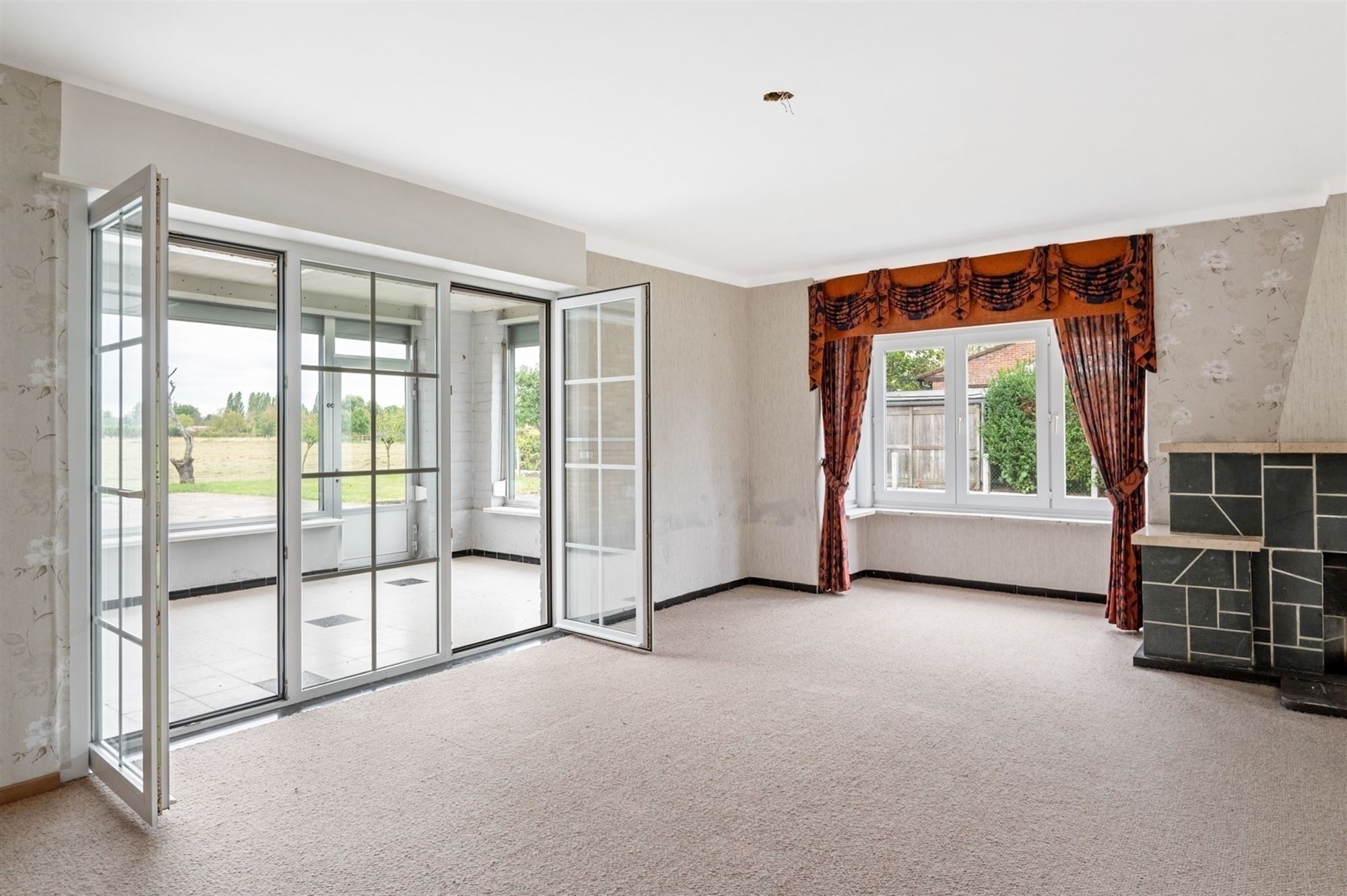Te renoveren woning met 5 slpks te Koningshooikt