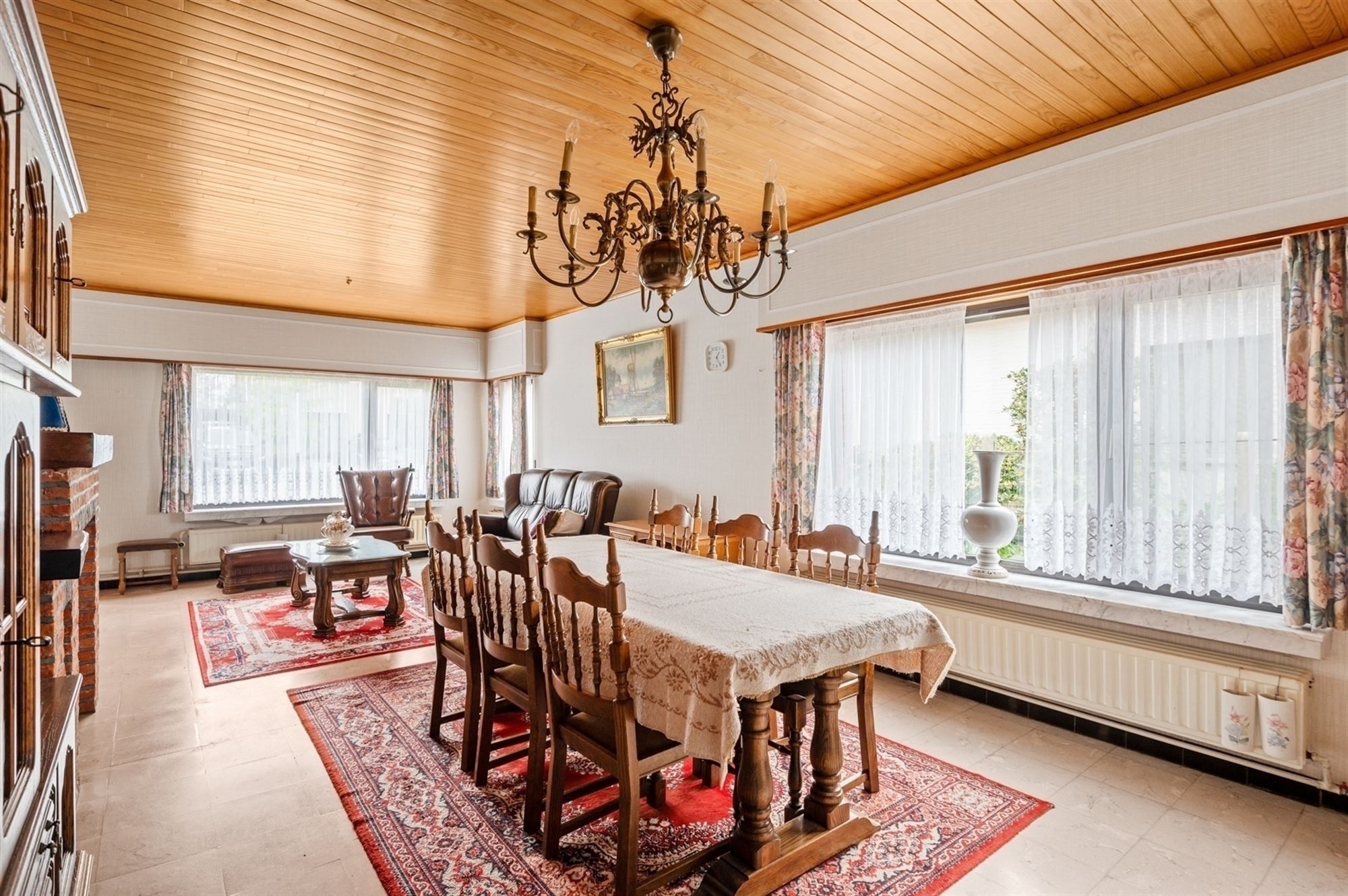 Verzorgde woning, met optie tot 5007 m², te Onze-Lieve-Vrouw-Waver