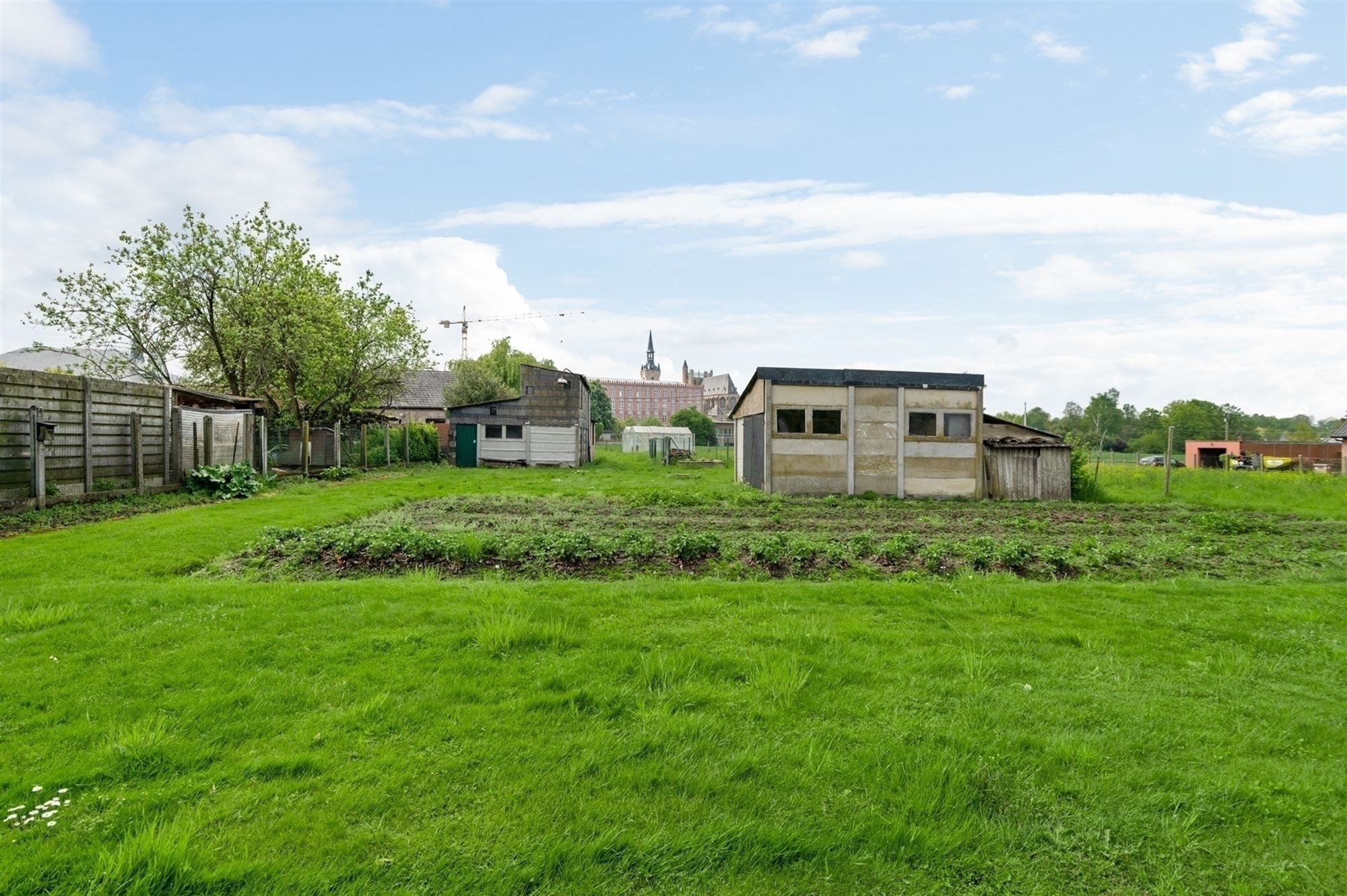 Knap perceel landbouwgrond met oppervlakte 4169 m² te Onze-Lieve-Vrouw-Waver