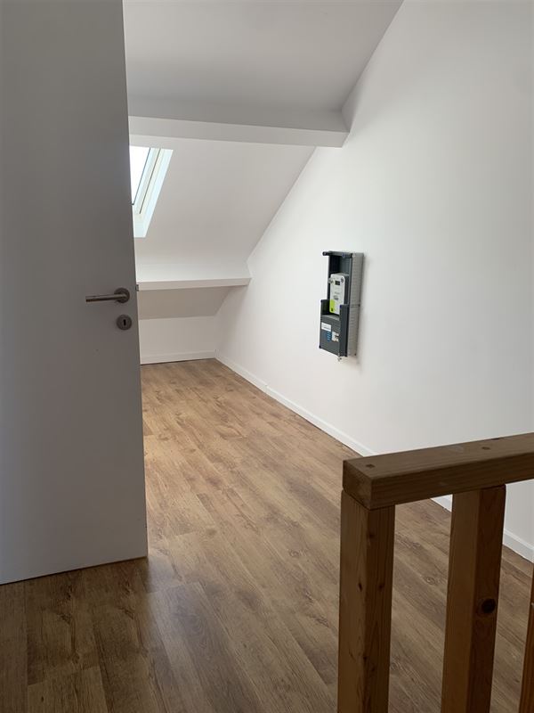 Rijwoning met koer