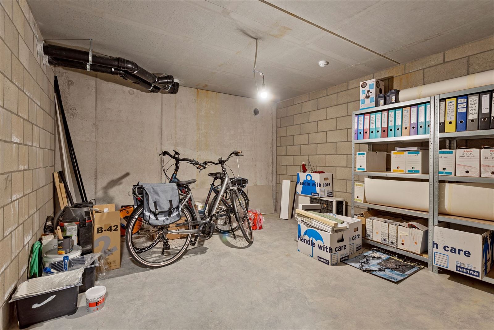 PHOTOS 18 : Immeuble commercial à 1750 SINT-KWINTENS-LENNIK (Belgique) - Prix 1.500 €