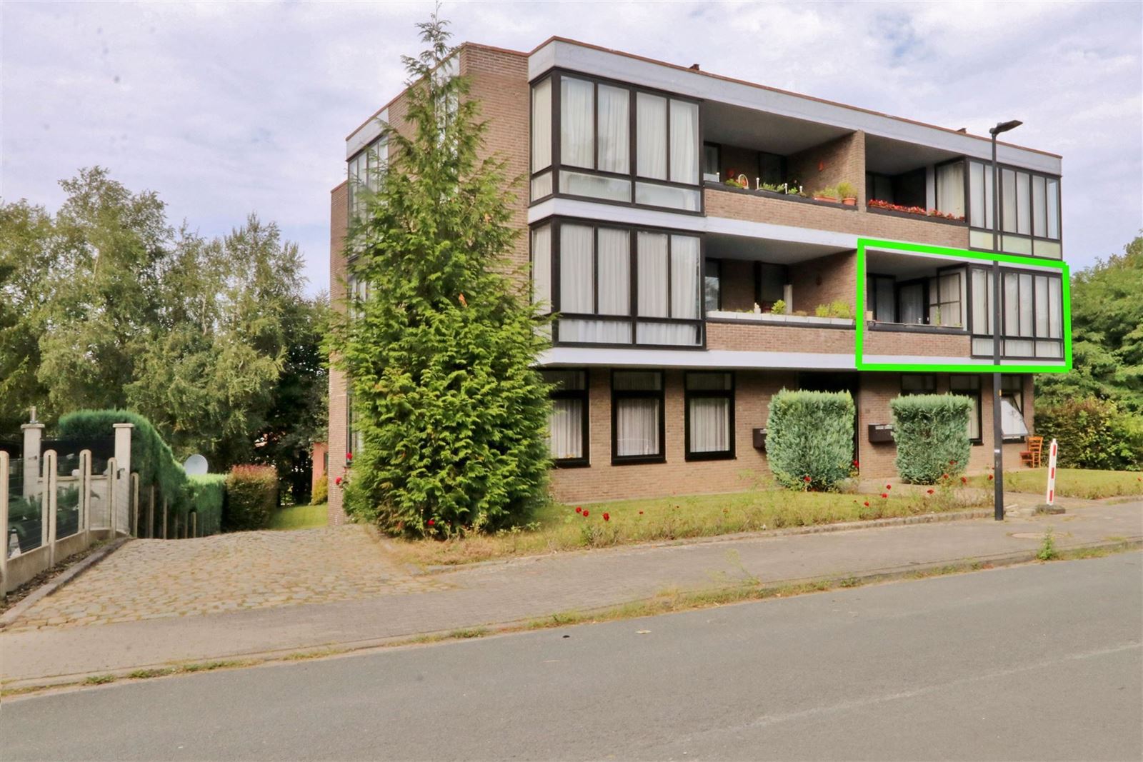 PHOTOS 14 : Appartement à 1600 SINT-PIETERS-LEEUW (Belgique) - Prix 895 €