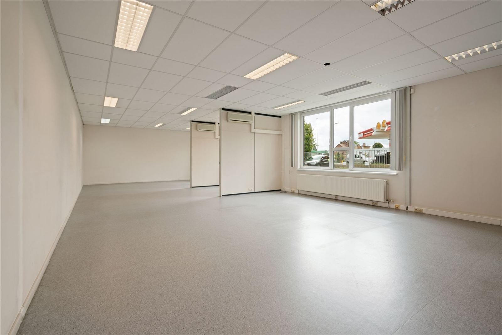 PHOTOS 4 : Bureaux à 1620 DROGENBOS (Belgique) - Prix 1.300 €