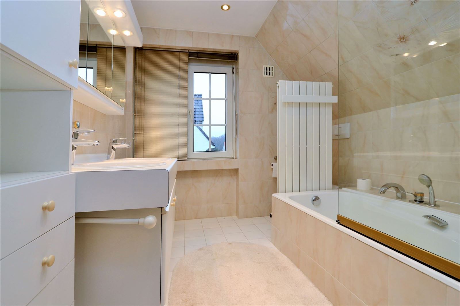 FOTO’S 17 : Woning te 1650 BEERSEL (België) - Prijs € 2.250