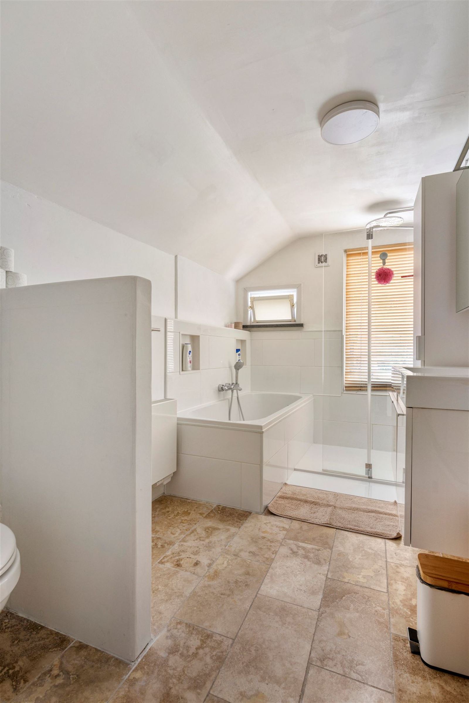 FOTO’S 14 : Woning te 1770 LIEDEKERKE (België) - Prijs € 329.000
