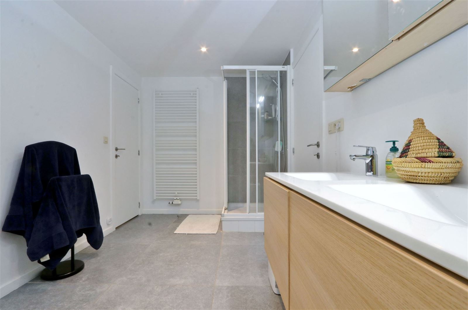 FOTO’S 20 : Woning te 1500 HALLE (België) - Prijs € 2.000