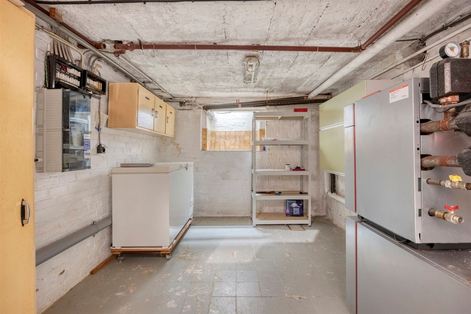 FOTO’S 24 : Woning te 1600 SINT-PIETERS-LEEUW (België) - Prijs € 445.000