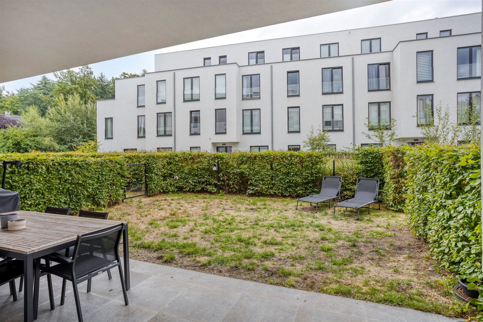 PHOTOS 25 : Appartement à 1180 UCCLE (Belgique) - Prix 1.800 €
