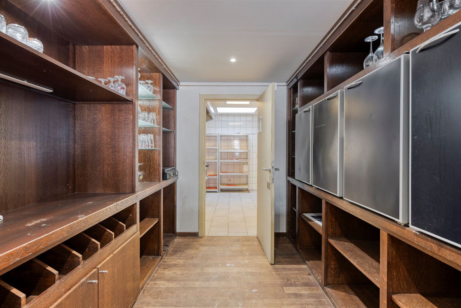 FOTO’S 9 : Café te 1600 SINT-PIETERS-LEEUW (België) - Prijs € 179.000