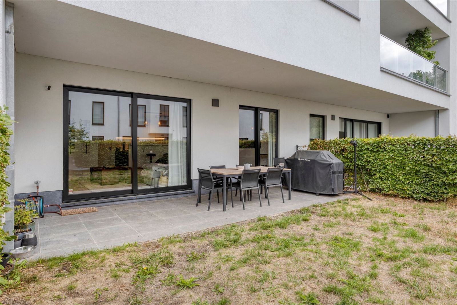 PHOTOS 24 : Appartement à 1180 UCCLE (Belgique) - Prix 1.800 €