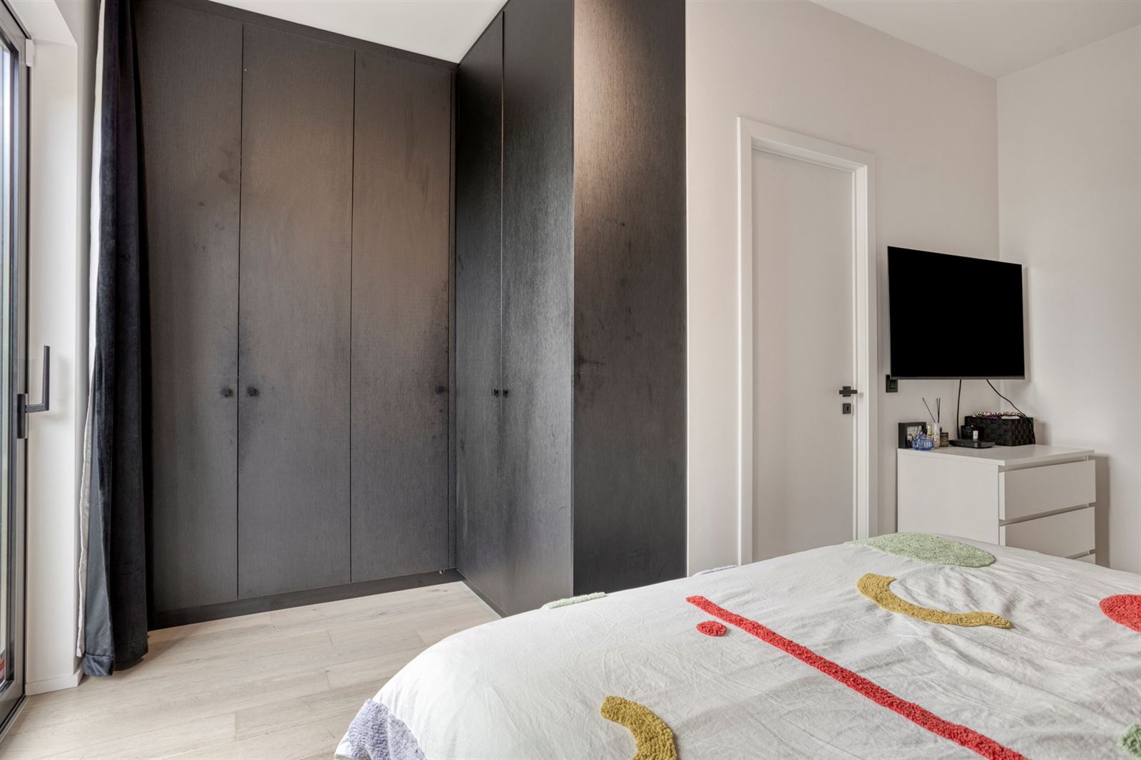 PHOTOS 19 : Appartement à 1180 UCCLE (Belgique) - Prix 1.800 €