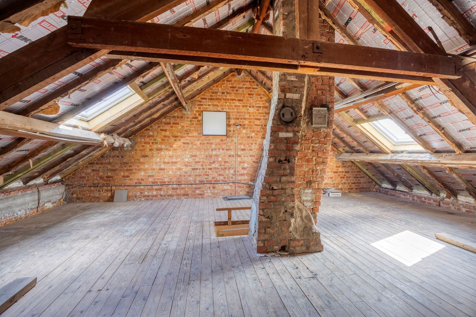 FOTO’S 22 : Woning te 1600 SINT-PIETERS-LEEUW (België) - Prijs € 445.000