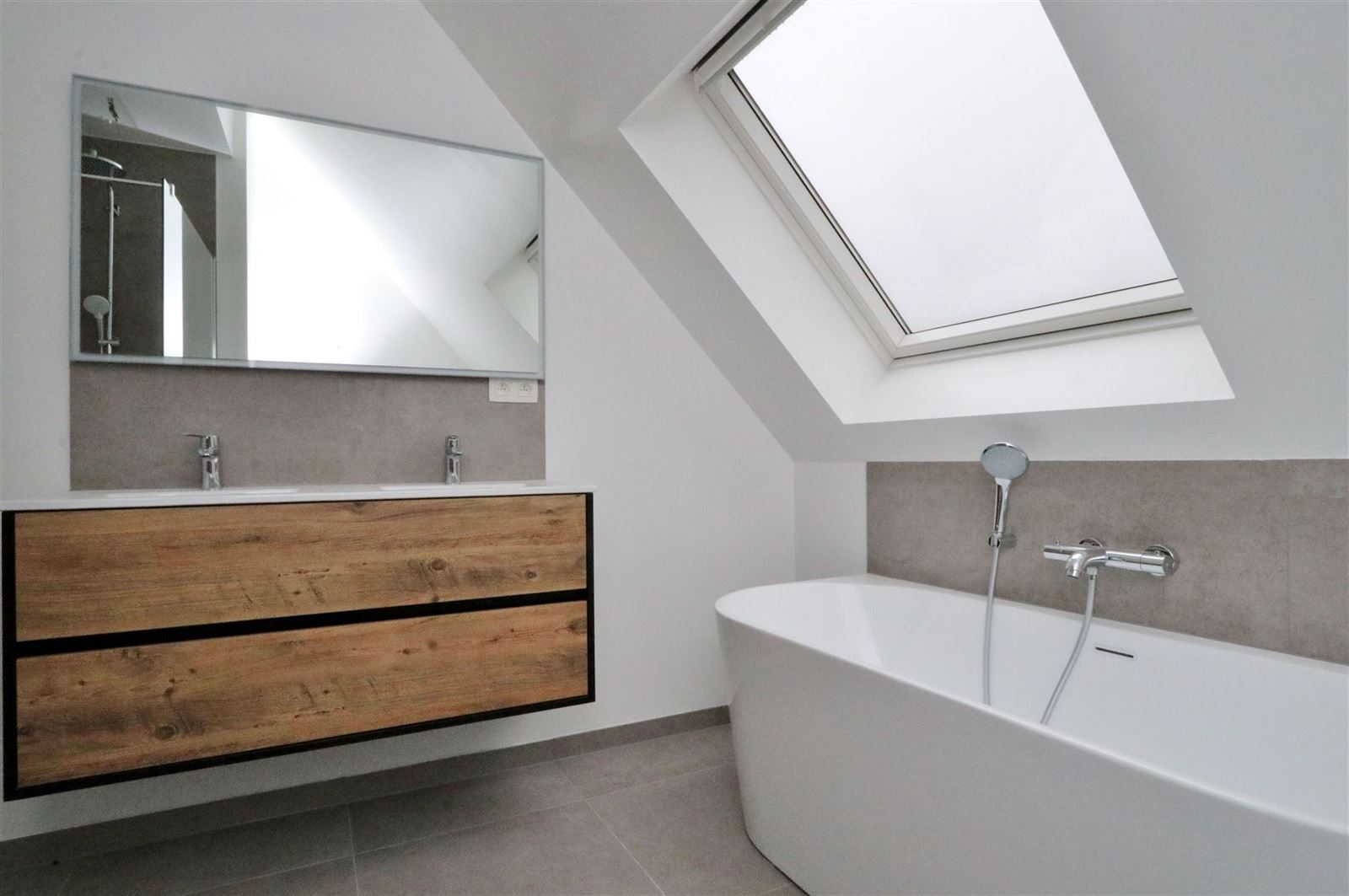 FOTO’S 11 : Duplex te 1650 BEERSEL (België) - Prijs € 1.800