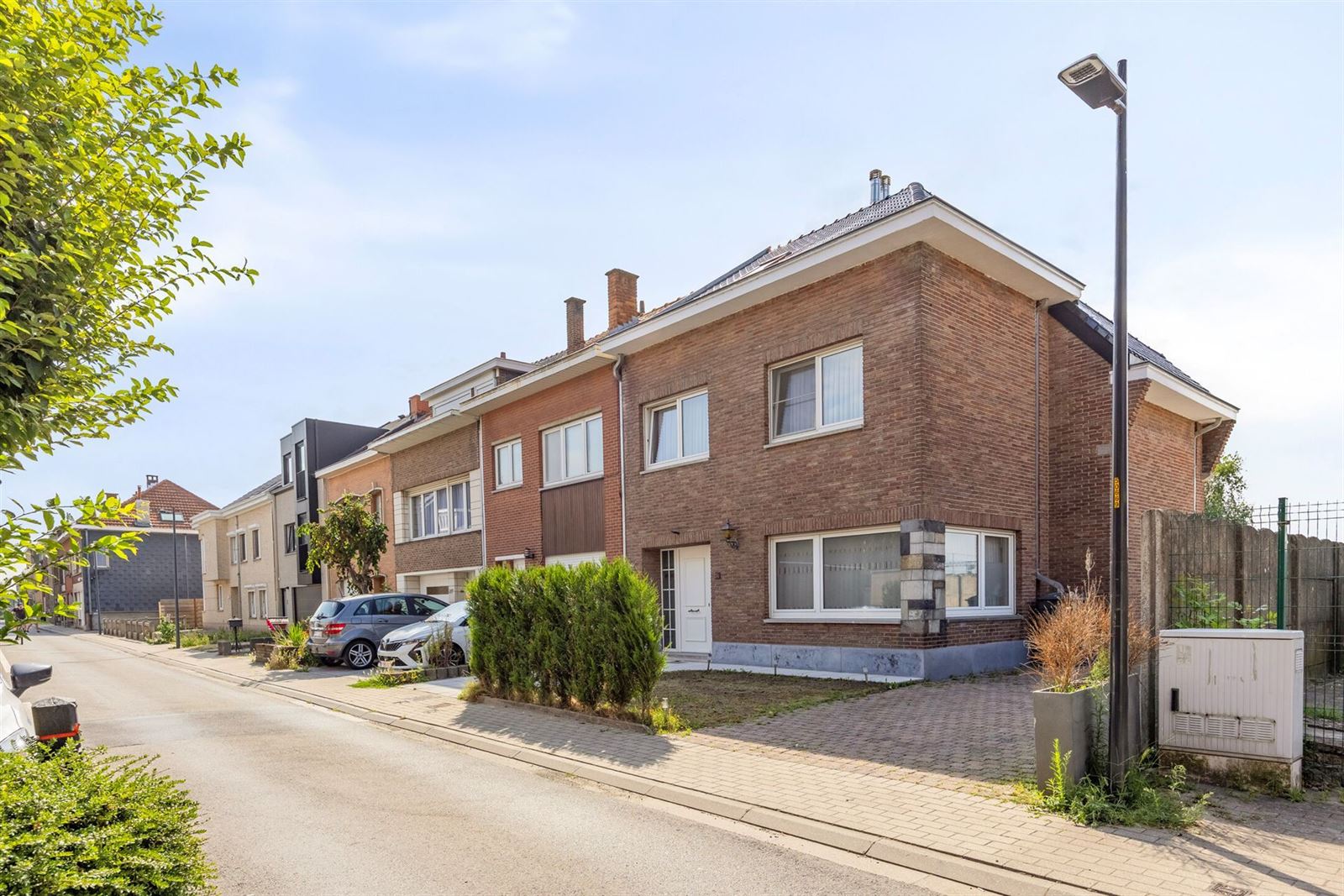 FOTO’S 30 : Woning te 1600 SINT-PIETERS-LEEUW (België) - Prijs € 445.000