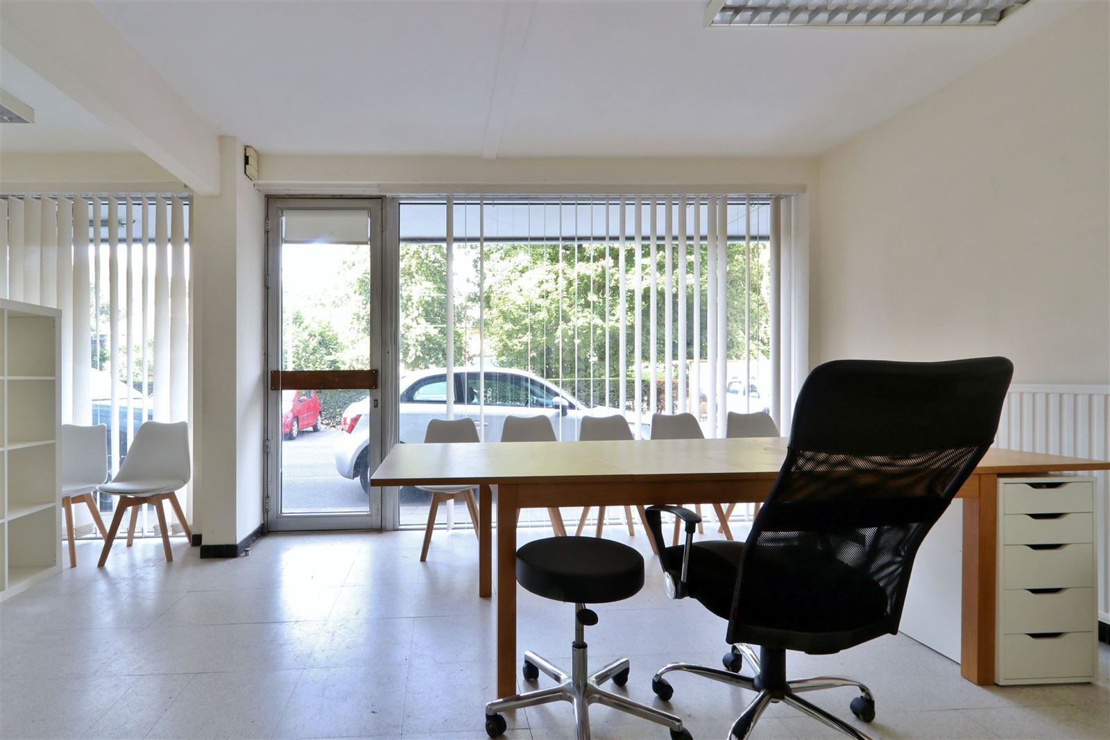 FOTO’S 6 : Kantoorruimte te 1630 LINKEBEEK (België) - Prijs € 800