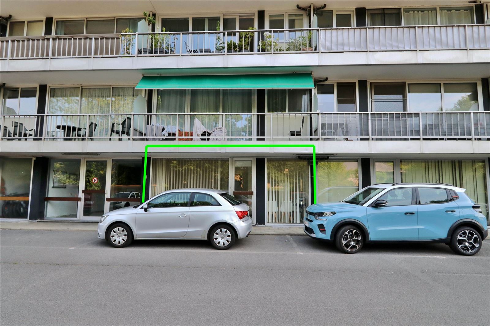 FOTO’S 8 : Kantoorruimte te 1630 LINKEBEEK (België) - Prijs € 800