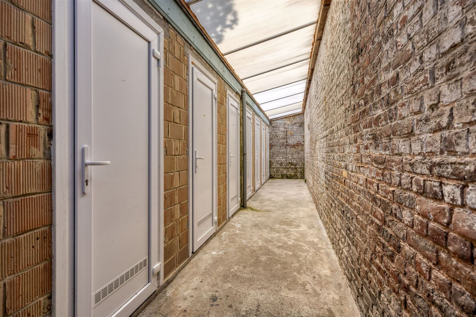 FOTO’S 21 : Appartement te 1601 RUISBROEK (België) - Prijs € 195.000