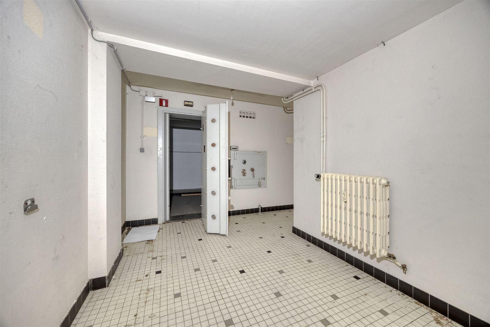 PHOTOS 21 : Immeuble commercial à 1780 WEMMEL (Belgique) - Prix 275.000 €