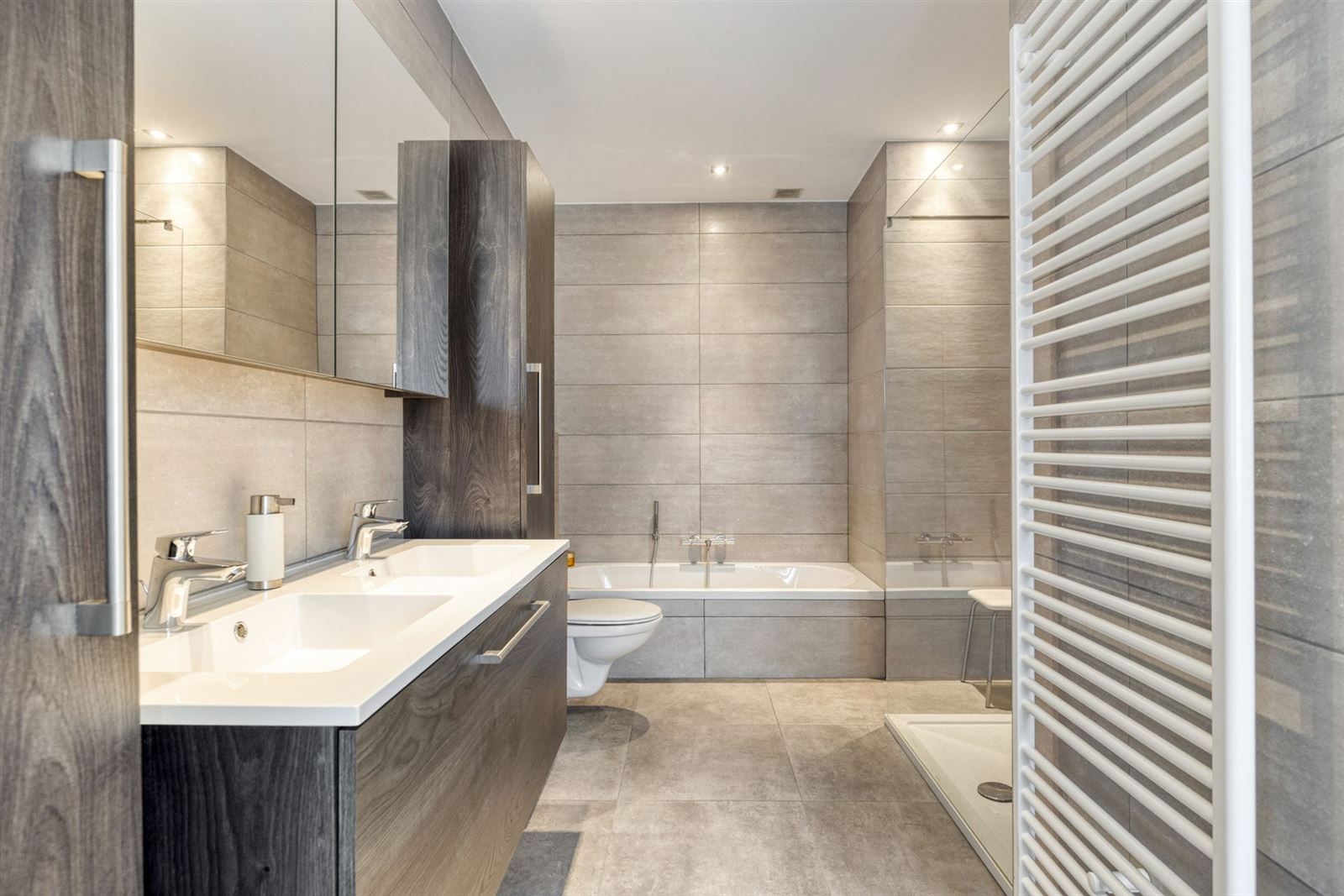 FOTO’S 15 : Appartement te 1500 HALLE (België) - Prijs € 599.000
