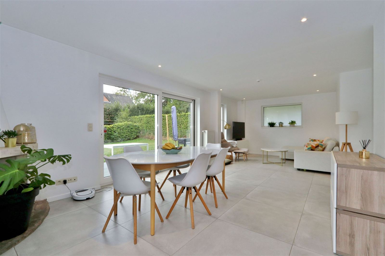 FOTO’S 5 : Woning te 1500 HALLE (België) - Prijs € 1.900