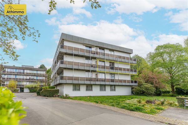 Appartement 2 chambres avec balcon, cave, emplacement de parking extérieur et garage, proche du centre de Ath et ses commodités - Faire offre à partir de 170.000,00€