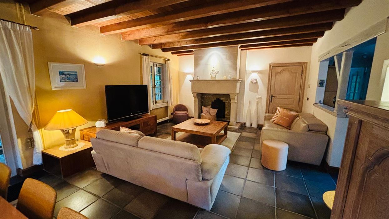PRACHTIGE VILLA IN HET MOURIAUBOS