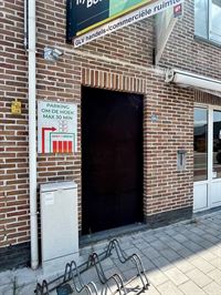 Foto 2 : Commercieel te 9100 SINT-NIKLAAS (België) - Prijs 250 €/maand