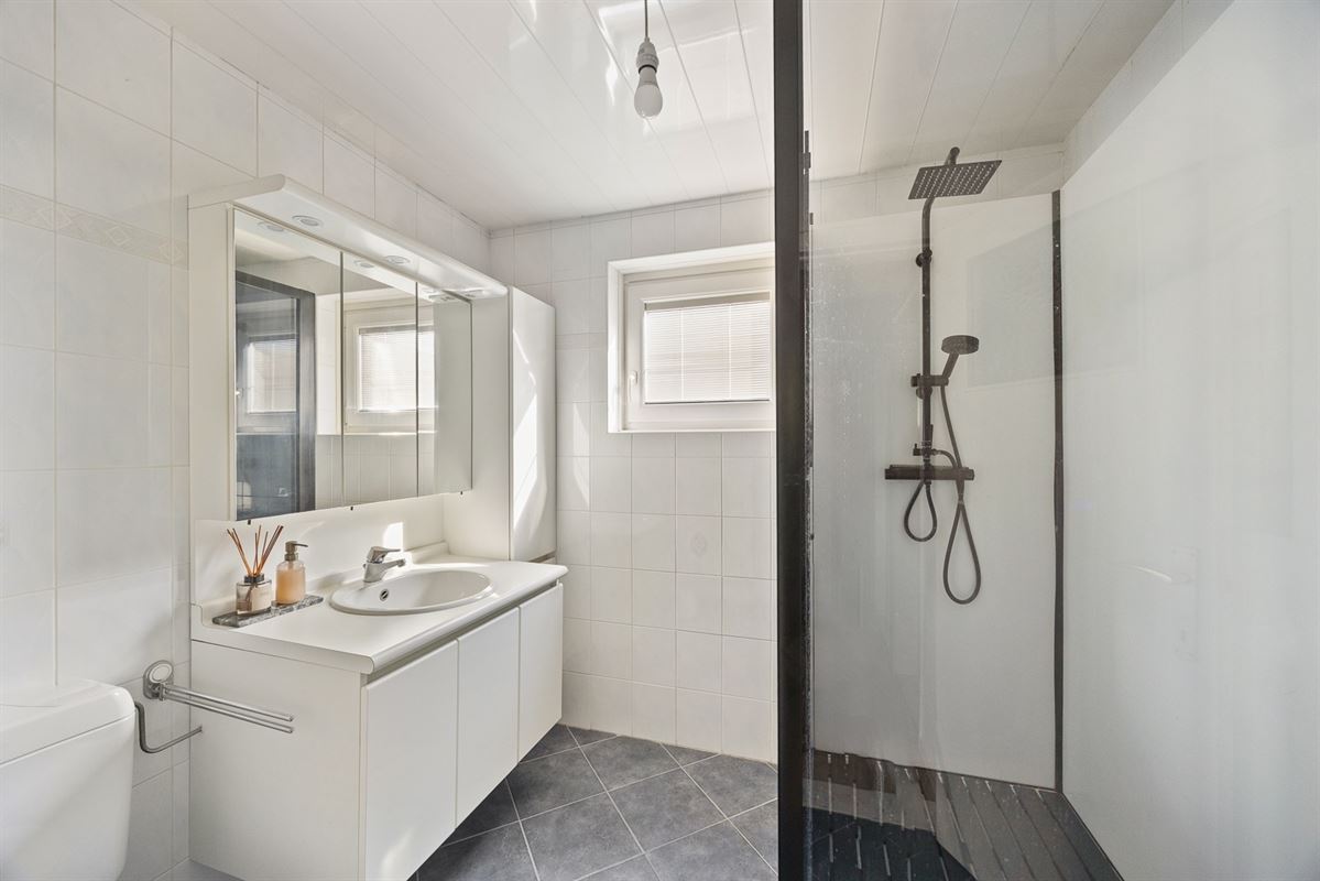 Foto 11 : Bel-etage te 2930 BRASSCHAAT (België) - Prijs € 495.000