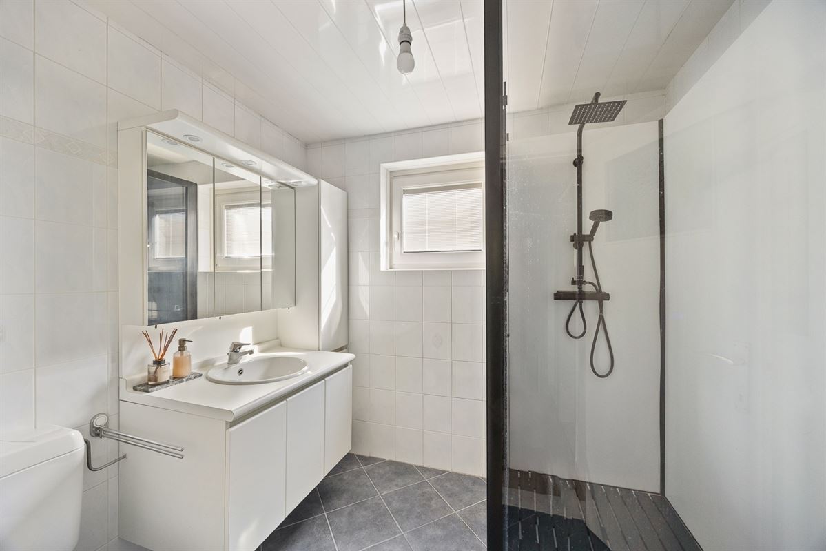 Foto 10 : Bel-etage te 2930 BRASSCHAAT (België) - Prijs € 475.000