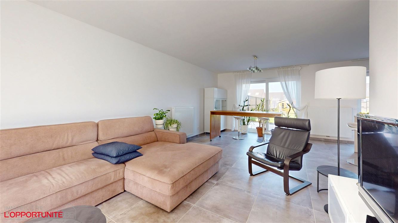Splendide villa récente 2023, 4 chambres, garage et jardin sud-ouest prix HTVA.