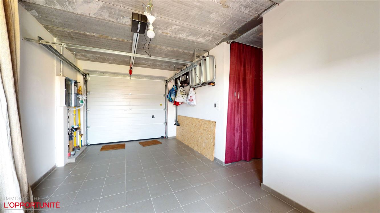Splendide villa récente 2023, 4 chambres, garage et jardin sud-ouest prix HTVA.