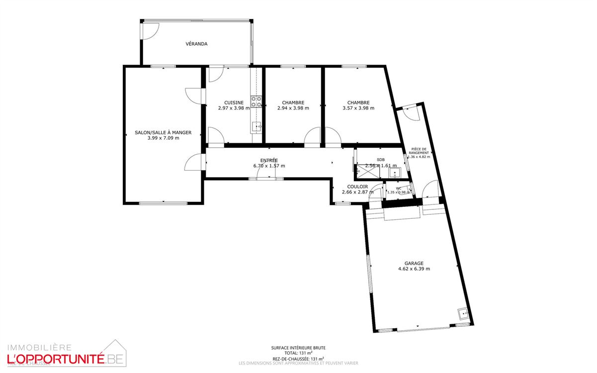 Villa PLAIN PIED 4 facades, électricité conforme, deux chambres, possibilité 4 chambres au grenier, beau jardin, parking et garage.