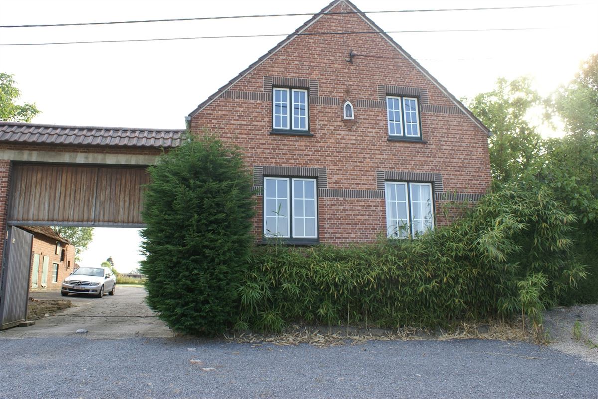 Huis te 3570 ALKEN (België) - Prijs € 800