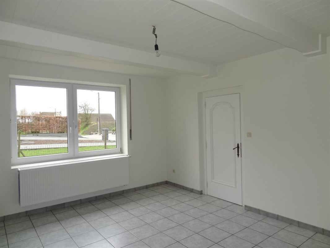 Foto 5 : Half-open bebouwing te 3700 LAUW (België) - Prijs € 895