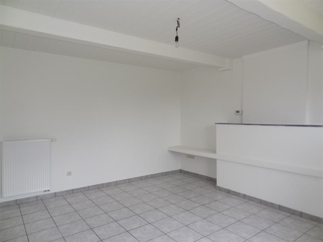 Foto 4 : Half-open bebouwing te 3700 LAUW (België) - Prijs € 895