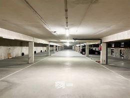 Res. Santhooft C parking 354 - Overdekte parkeerplaats in residentie Santhooft C - Gelegen op niveau -2 - Volle eigendom - Inrit in de Henegouwenstraa...